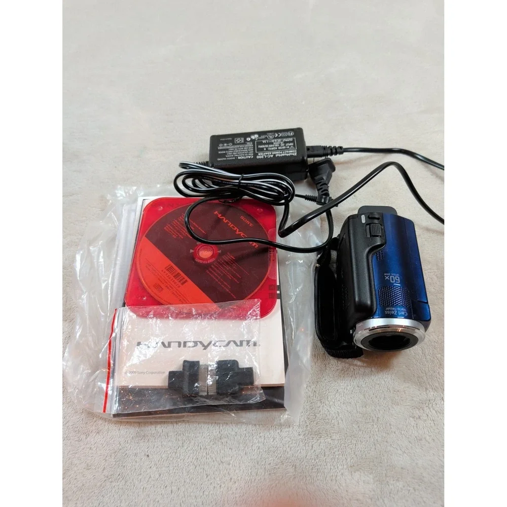 Sony Handycam DCR-SR47 Blue 60GB HDD Camcorder 60x Optical Zoom‎ Carl Zeiss Lens